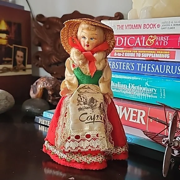 Vintage Italian doll from Capri - Picture 1 of 9